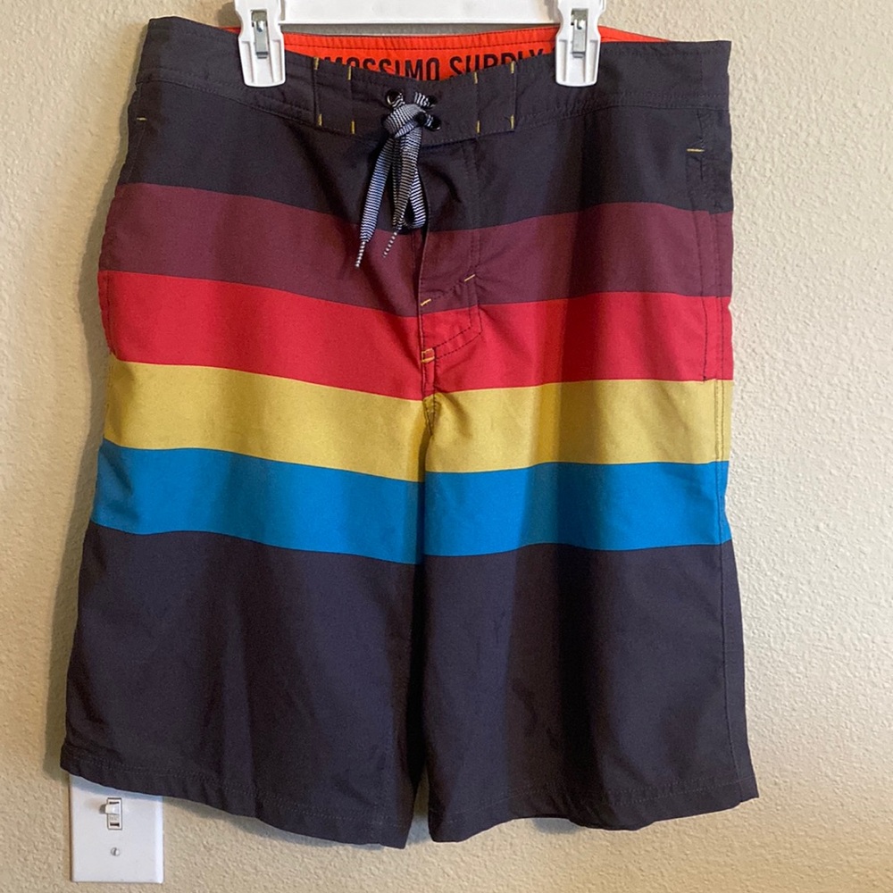 NWOT Mossimo Supply Co swim trunks size 32